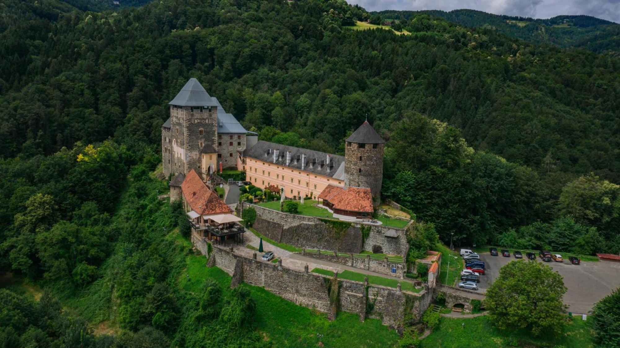 Burg Deutschlandsberg Hotel ภายนอก รูปภาพ